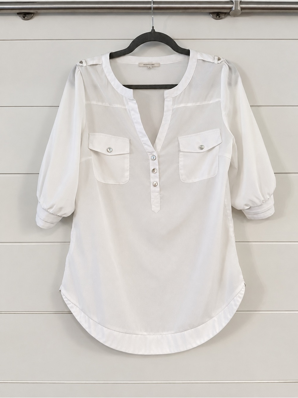 41 Hawthorn White Split-Neck Button Pullover Blouse